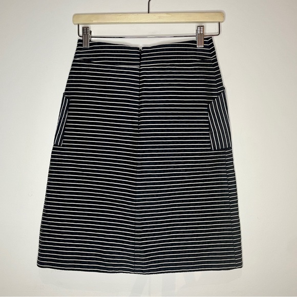 CAROLINA HERRERA Navy & White Stripe Cotton Polyester A-Line Skirt - Size 0 - Picture 2 of 7